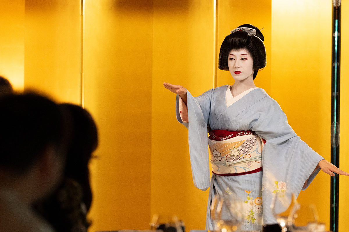 Exclusive Private Kyoto River Dinner Cruise with Geisha