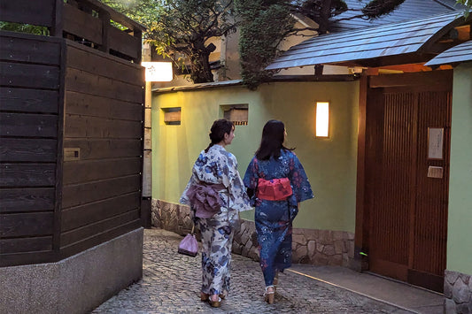 bar hopping in kagurazaka