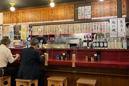bar hopping in kagurazaka